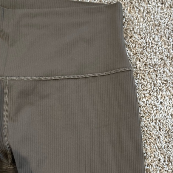 Lululemon Ribbed Align leggings - Picture 3 of 5